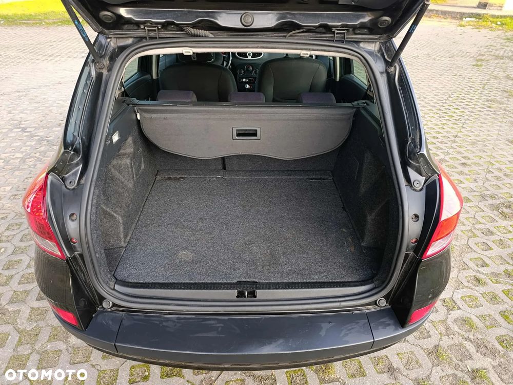 Renault Clio 1.2 16V 75 Dynamique - 14