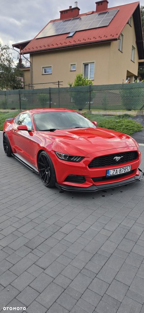 Ford Mustang - 5