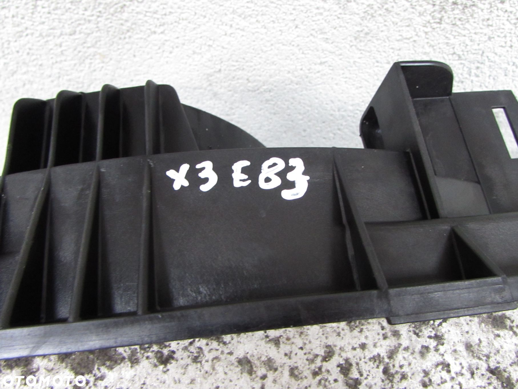 BMW X3 E83 2.0 D 06-10 CHLODNICE WENTYLATOR OBUDOWA 6732-6925702 7788136 - 9