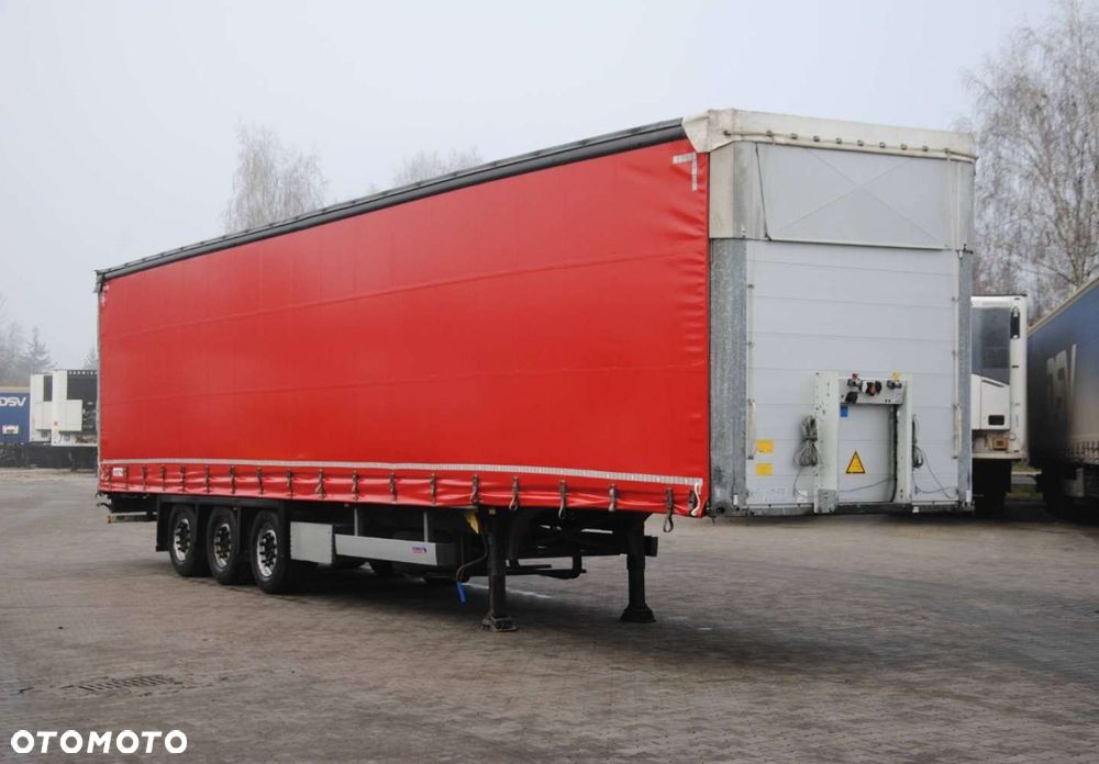 Schmitz Cargobull Varios Mega, podnoszony dach