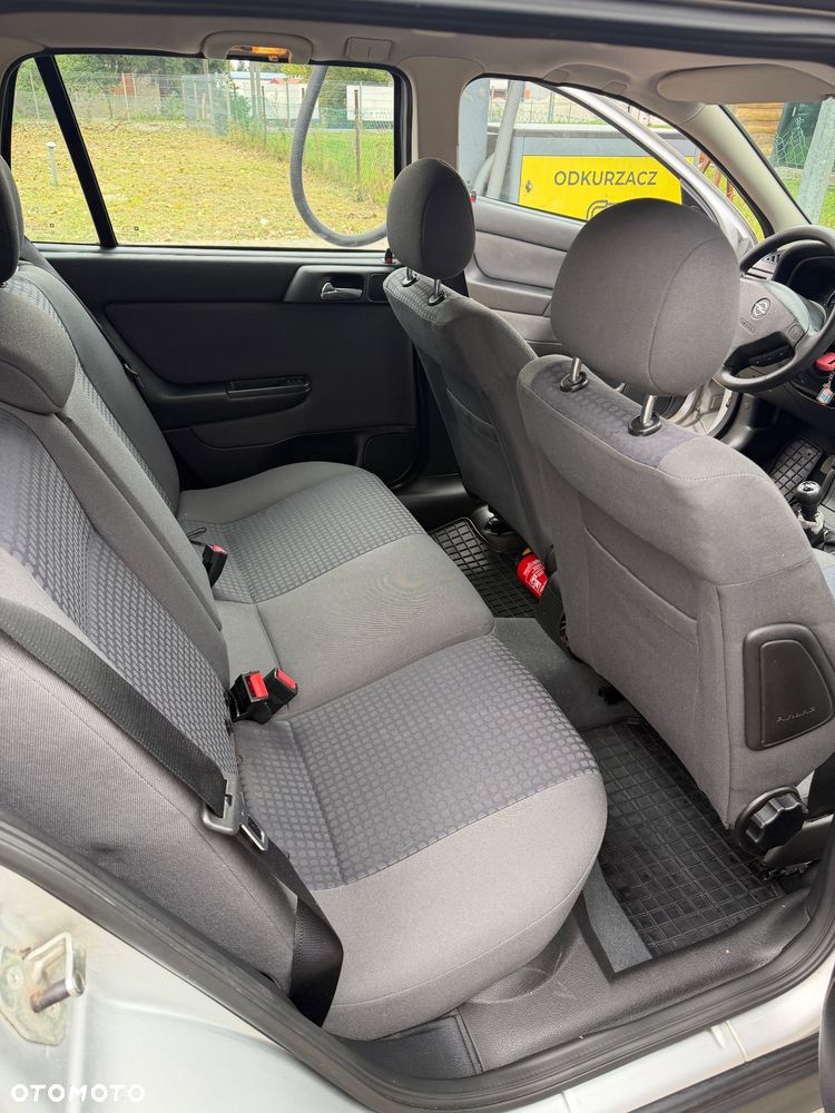 Opel Astra 1.6 NJoy - 19