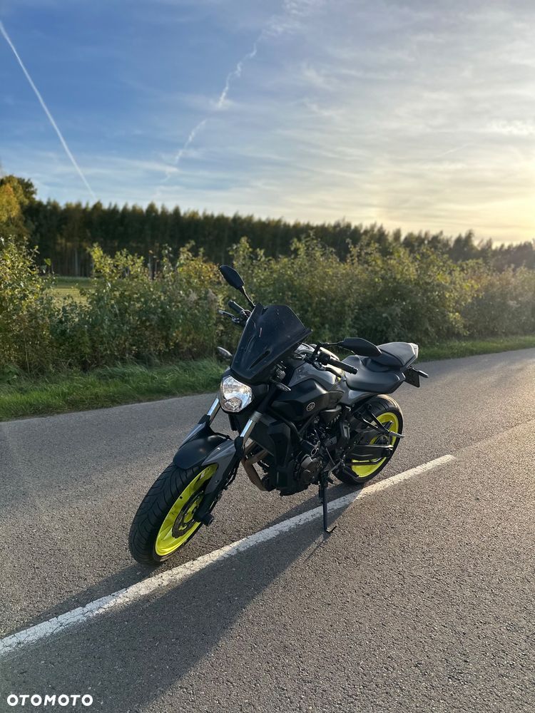 Yamaha MT - 1