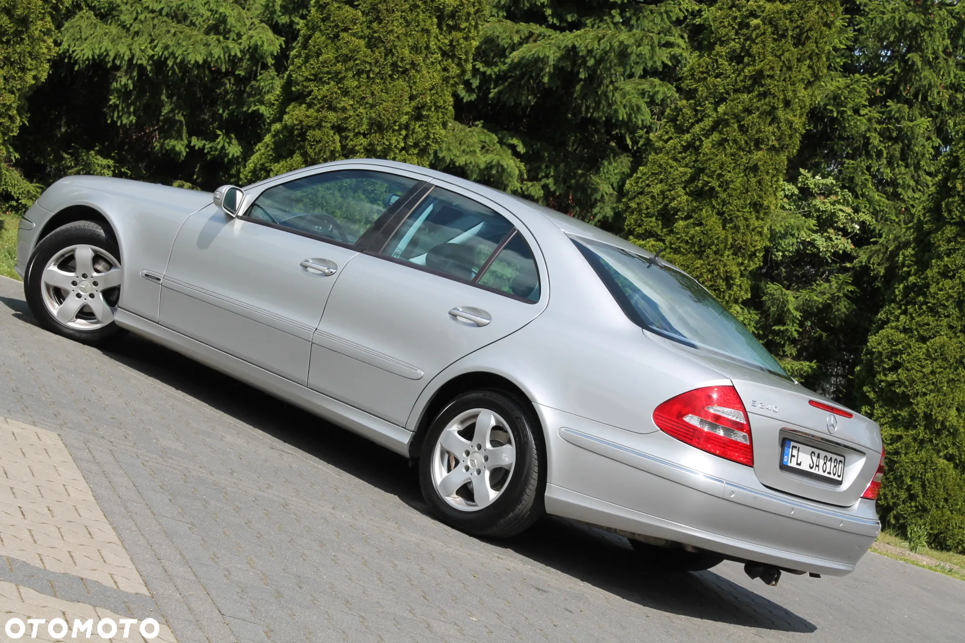 Mercedes-Benz Klasa E 240 4-Matic Avantgarde - 11