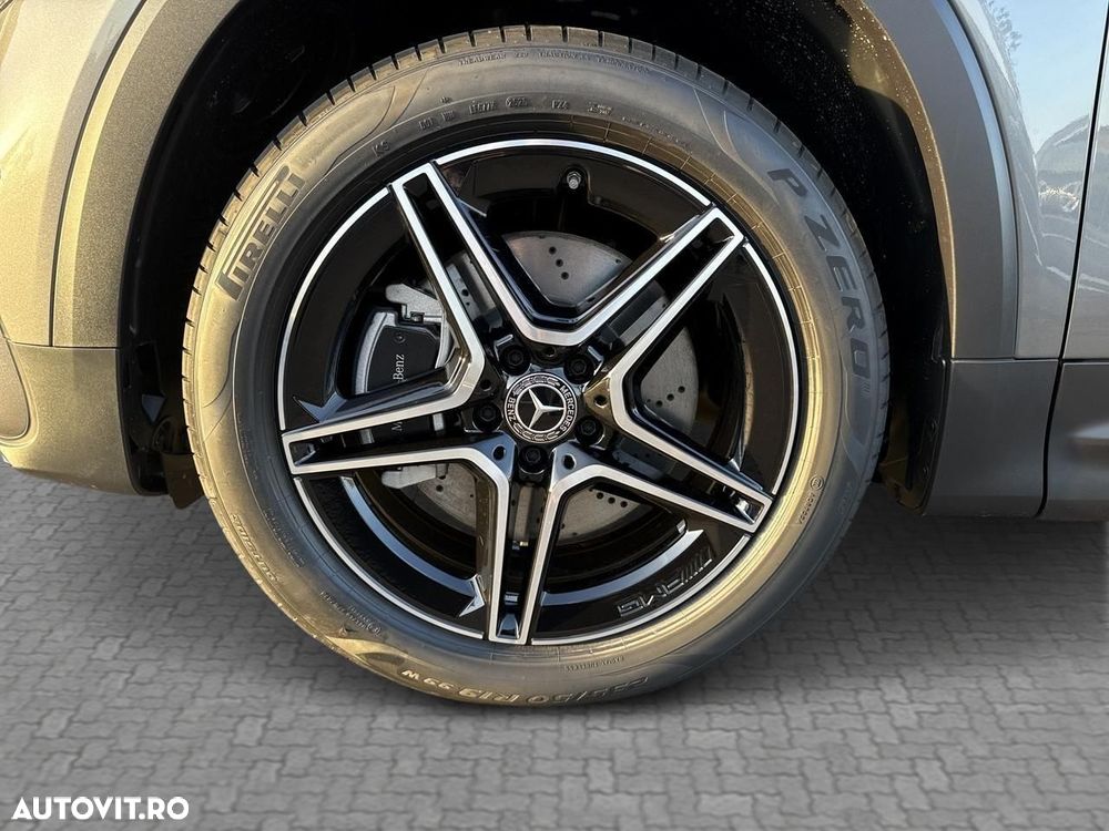 Mercedes-Benz GLB - 5