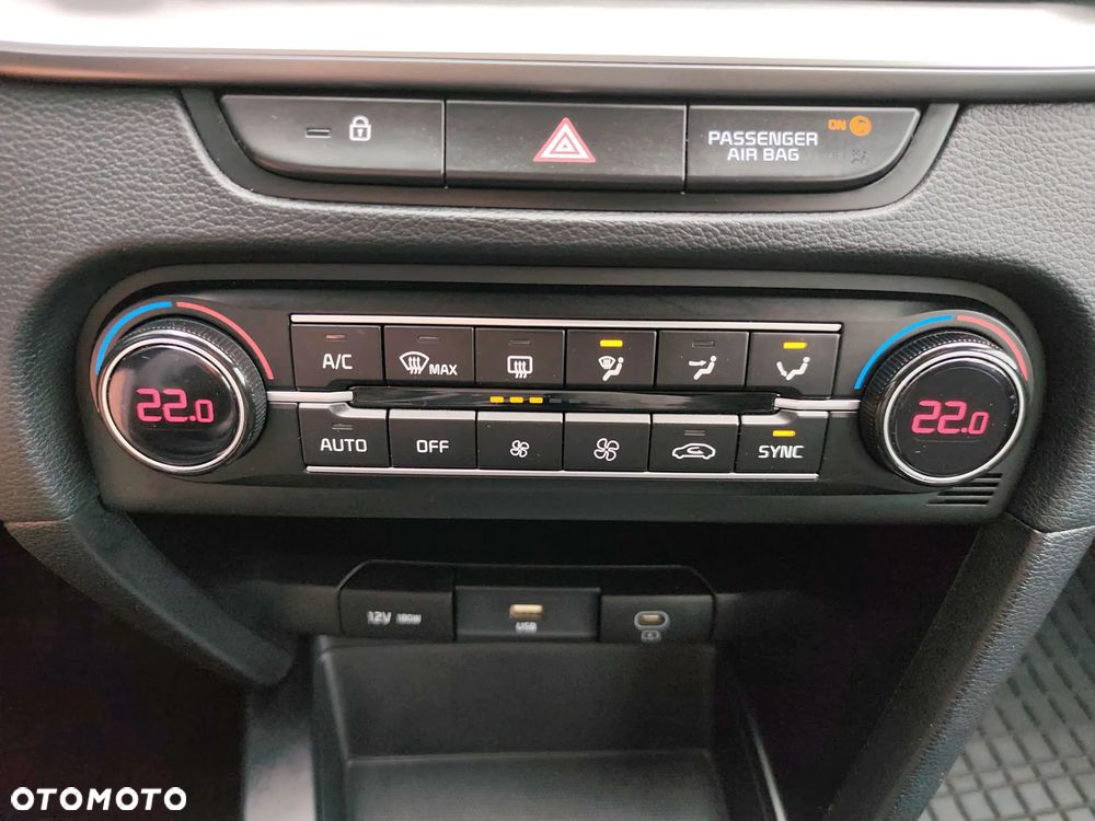 Kia Ceed 1.5 T-GDI M - 23