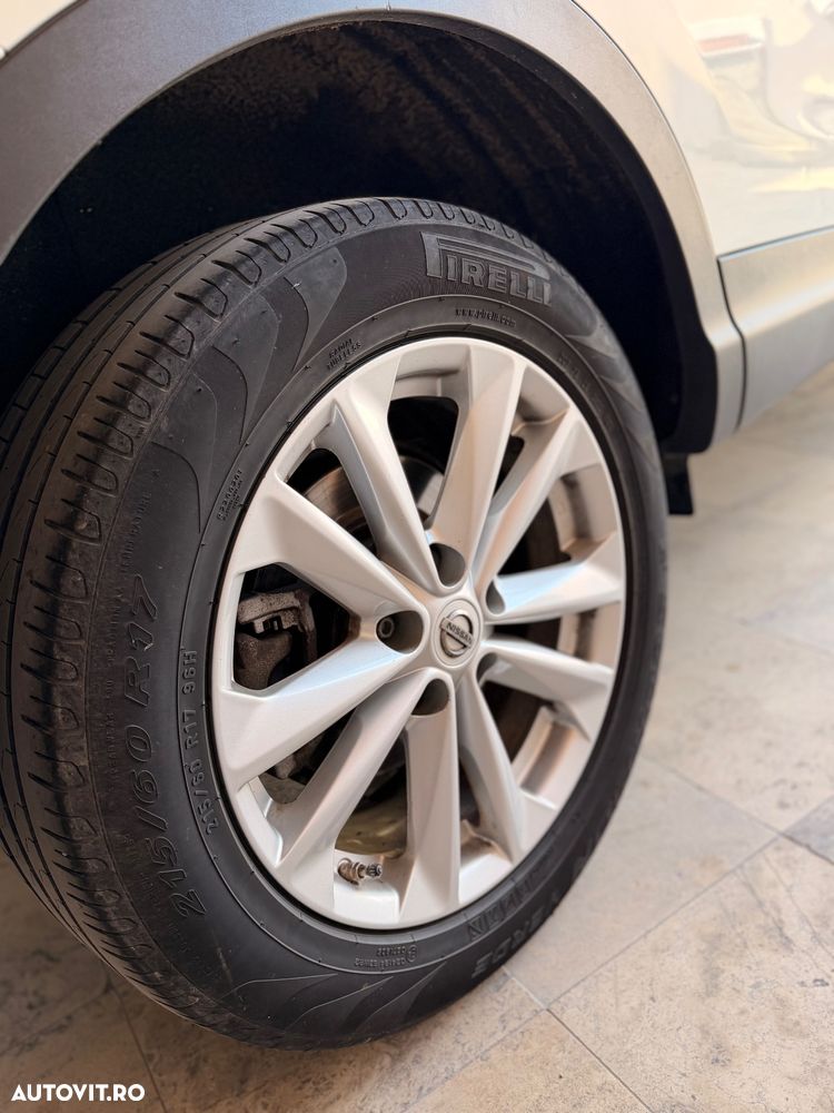 Nissan Qashqai 1.5 DCI Start/Stop N-Connecta - 22