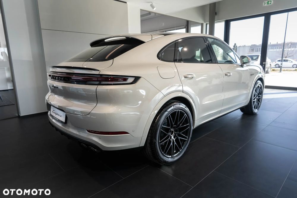Porsche Cayenne E-Hybrid PHEV - 3