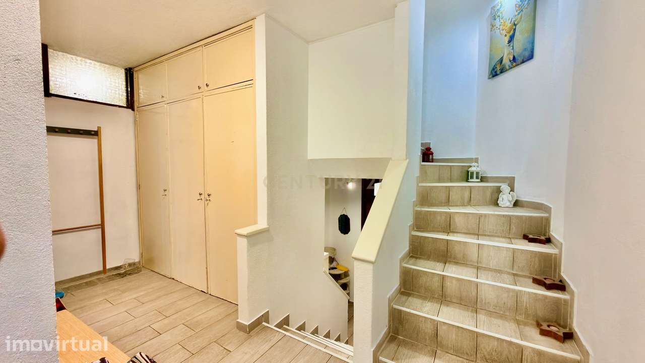 Apartamento T3 em Campanhã, Porto - Vista Cidade e Boa Luminosidade - Grande imagem: 4/35