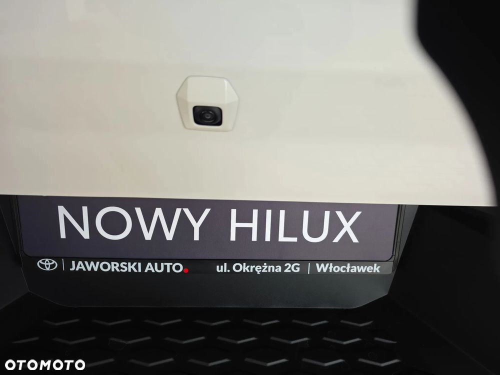 Toyota HILUX - 30