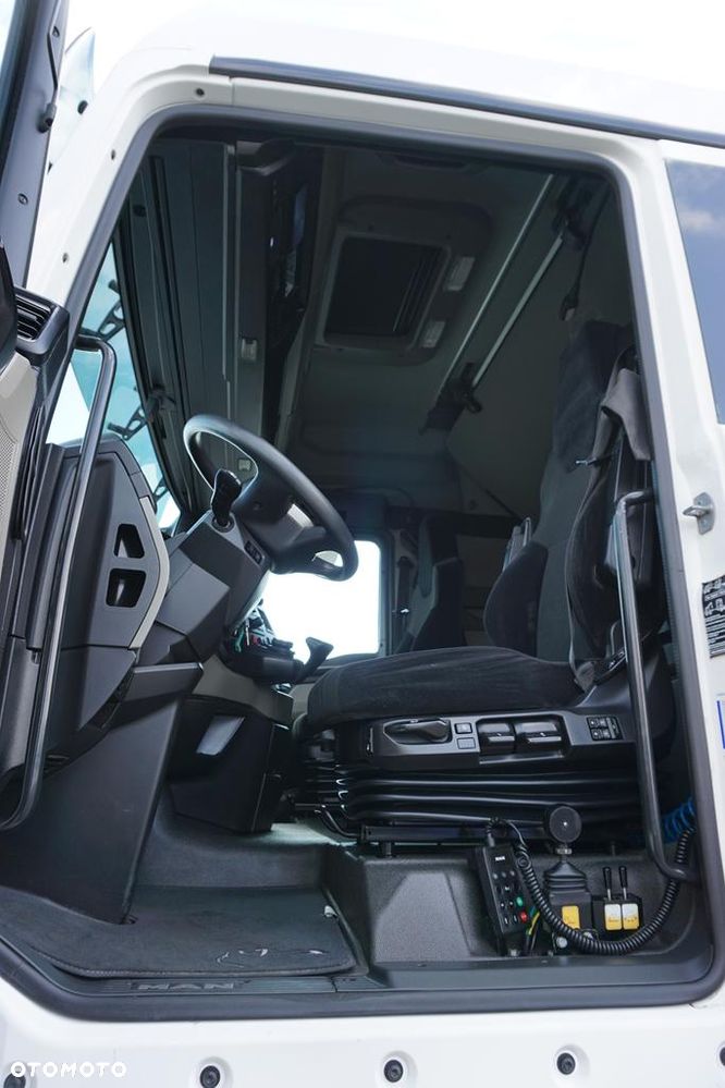 MAN TGX / 26.470 / E 6 / GM / HAKOWIEC HYVA / OŚ SKRĘTNA / RETARDER - 7