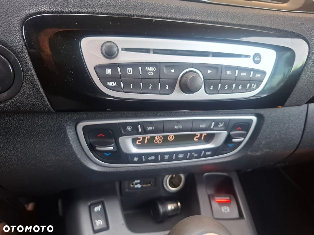 Renault Scenic 1.9 dCi Bose Edition - 15