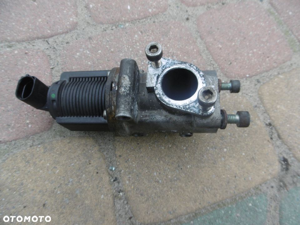 Zawór egr ZAFIRA B 1,9CDTI 09T016 - 2
