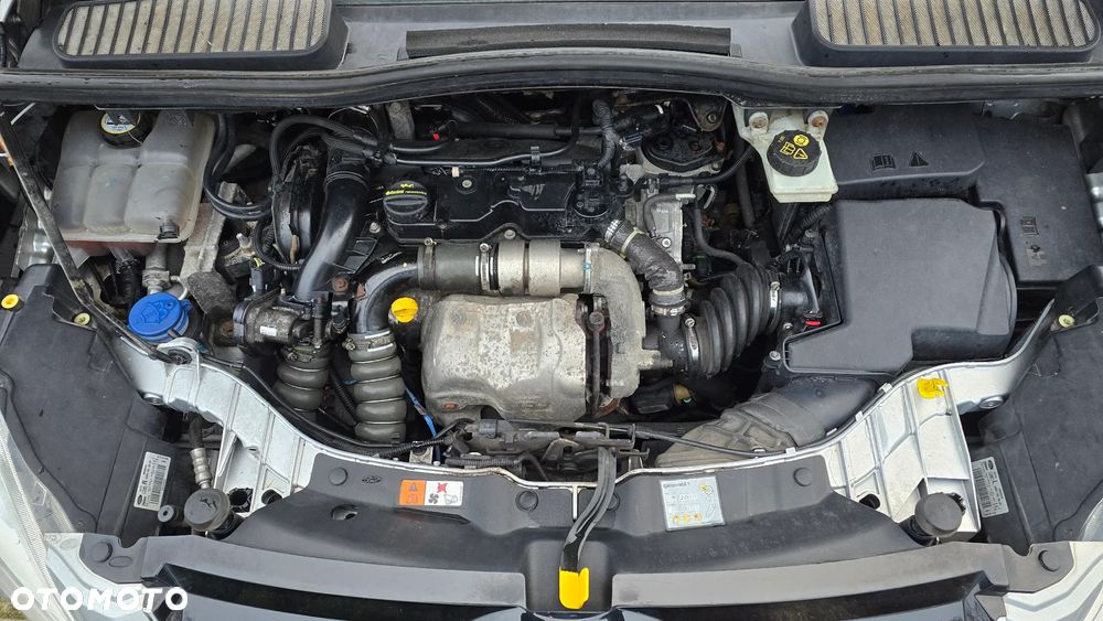 Ford Grand C-MAX 1.6 TDCi Titanium - 30