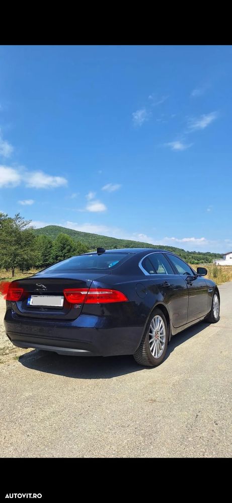 Jaguar XE E-Performance Aut. Prestige - 4