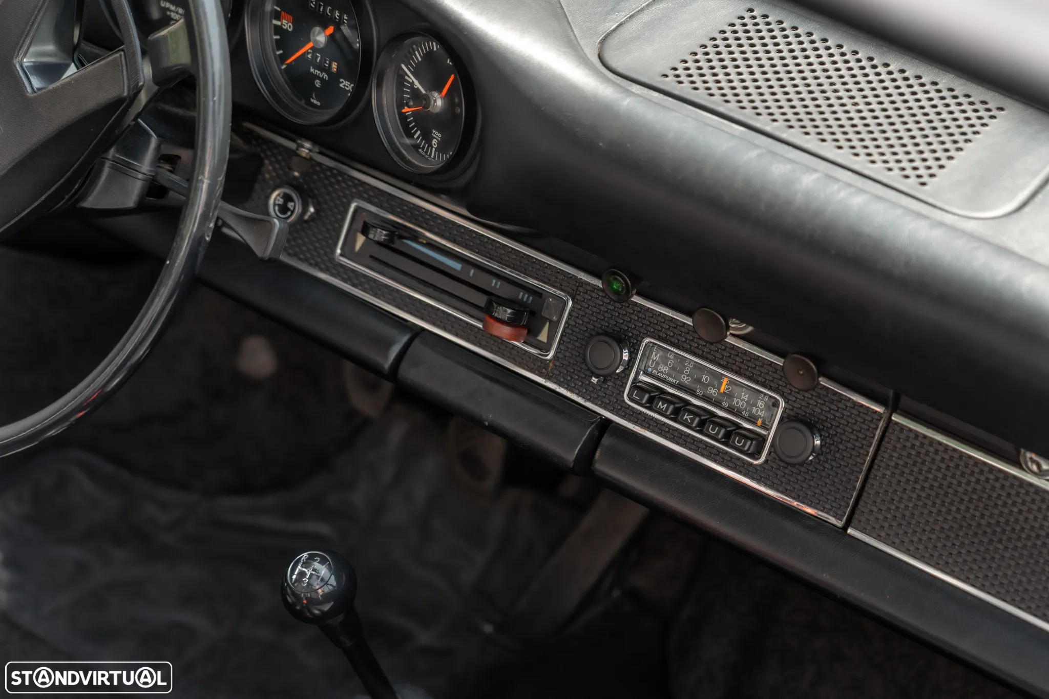 Porsche 911 Série F - 15