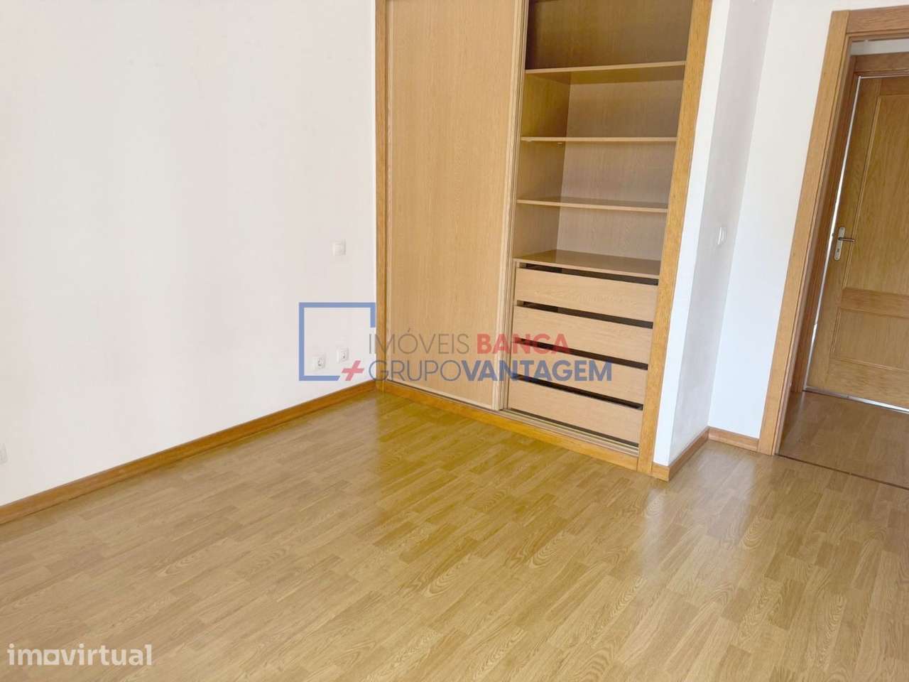 Apartamento, para venda, Alenquer - Carregado e Cadafais - Grande imagem: 3/18