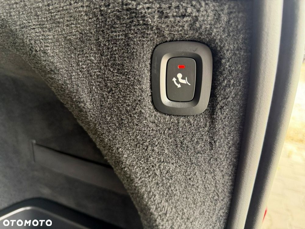 Volvo XC 90 - 28