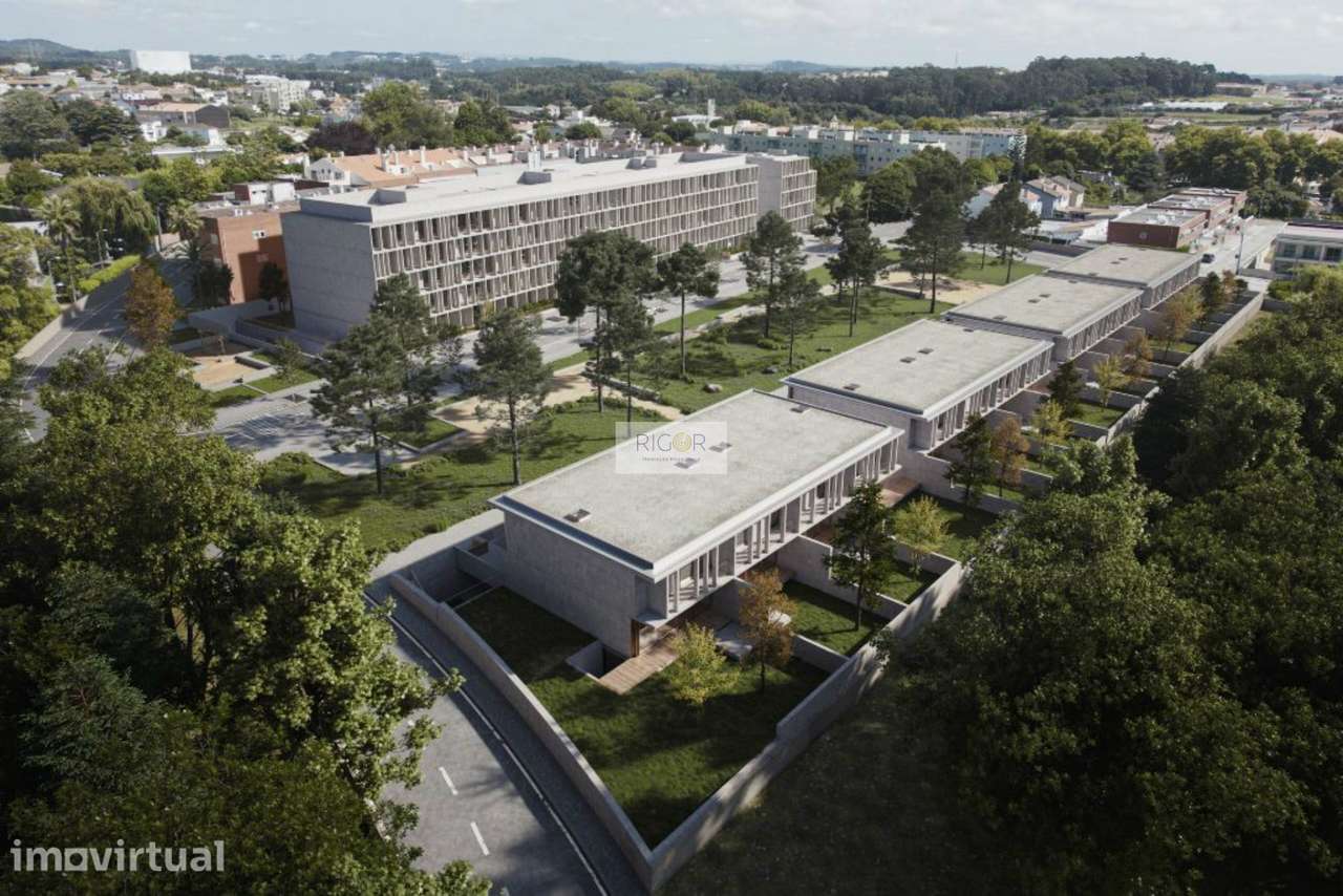 Moradia T3 em construção de 2 frentes em Arcozelo - Grande imagem: 2/10