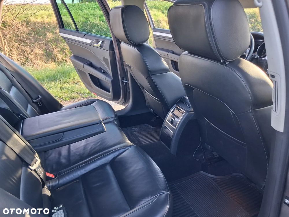 Skoda Superb 2.0 TDI DSG Ambition - 10