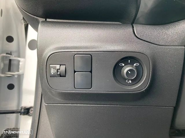 Citroën C3 1.2 PureTech C-Series - 20