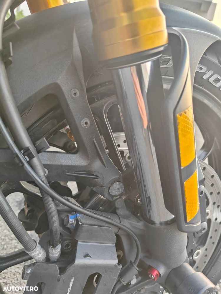 Suzuki DL 1000 V-Strom - 26
