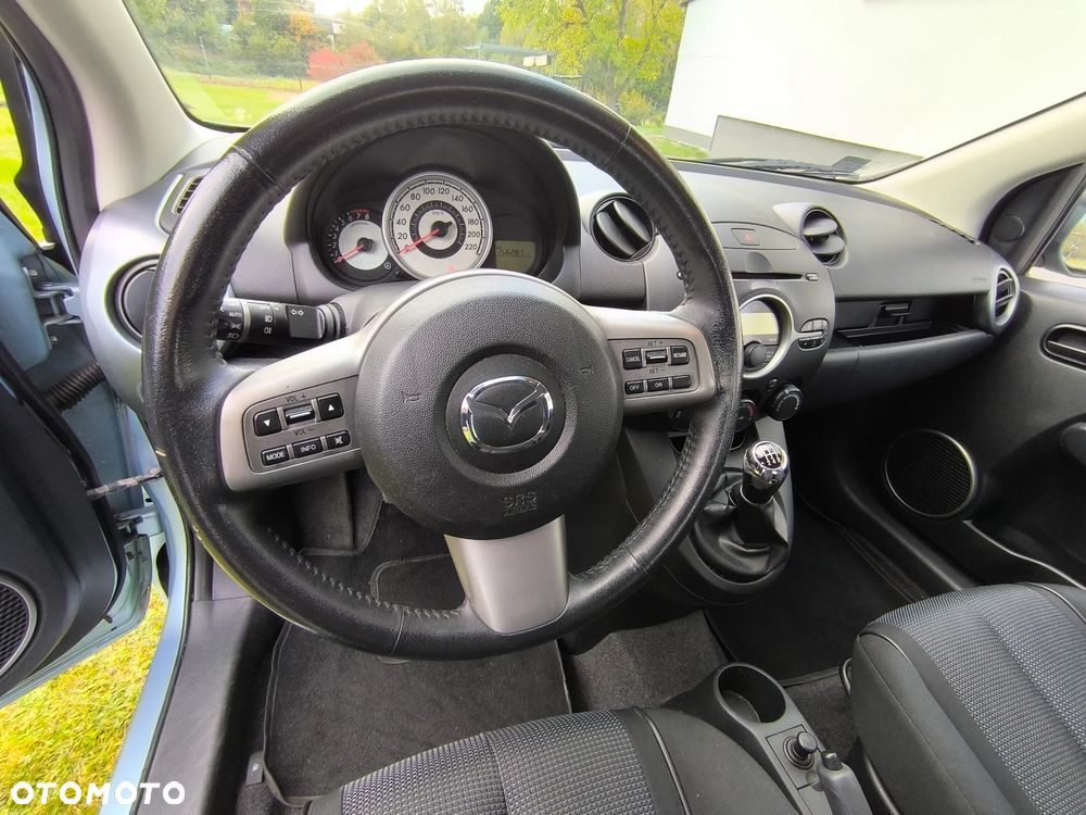 Mazda 2 1.5 Sport - 12