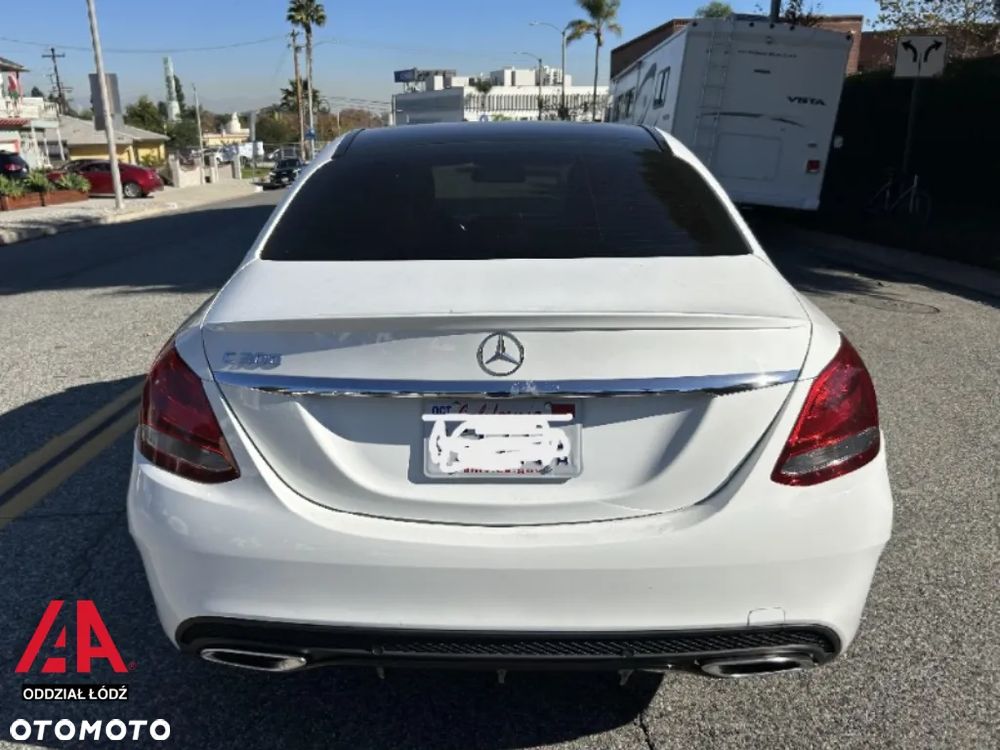 Mercedes-Benz Klasa C 300 9G-TRONIC - 16