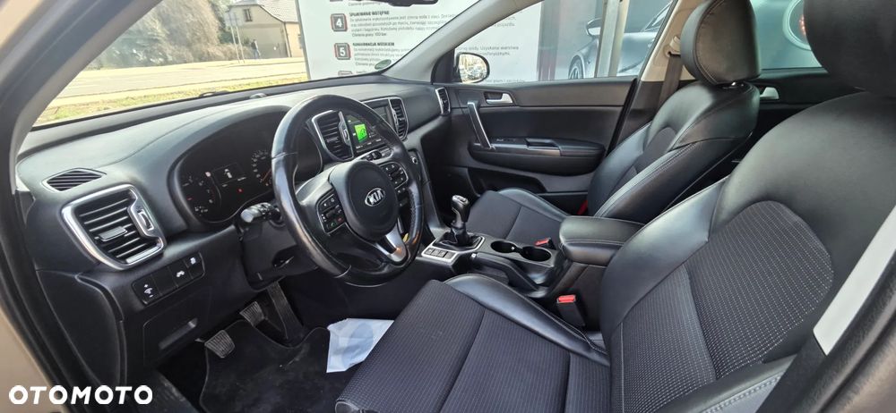 Kia Sportage 1.6 GDI 2WD ISG Spirit - 31