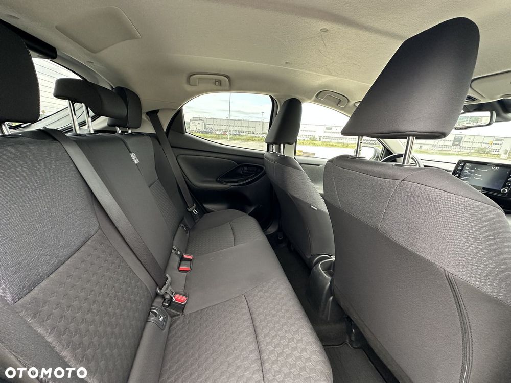 Toyota Yaris 1.5 Comfort CVT - 13