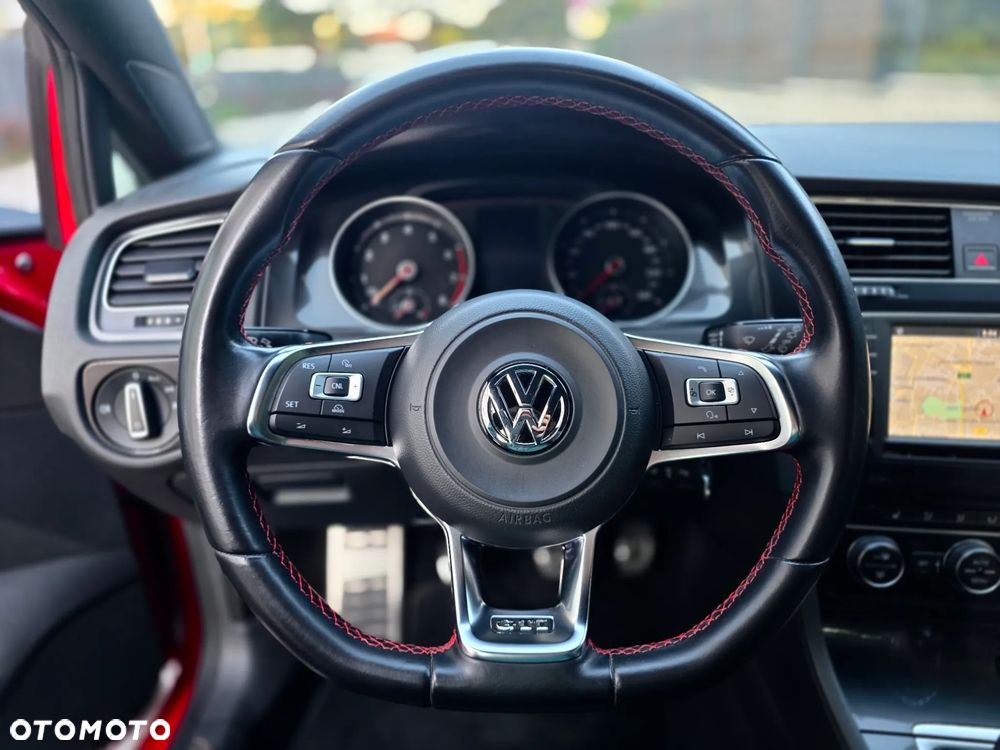 Volkswagen Golf 2.0 TSI BMT GTI - 33