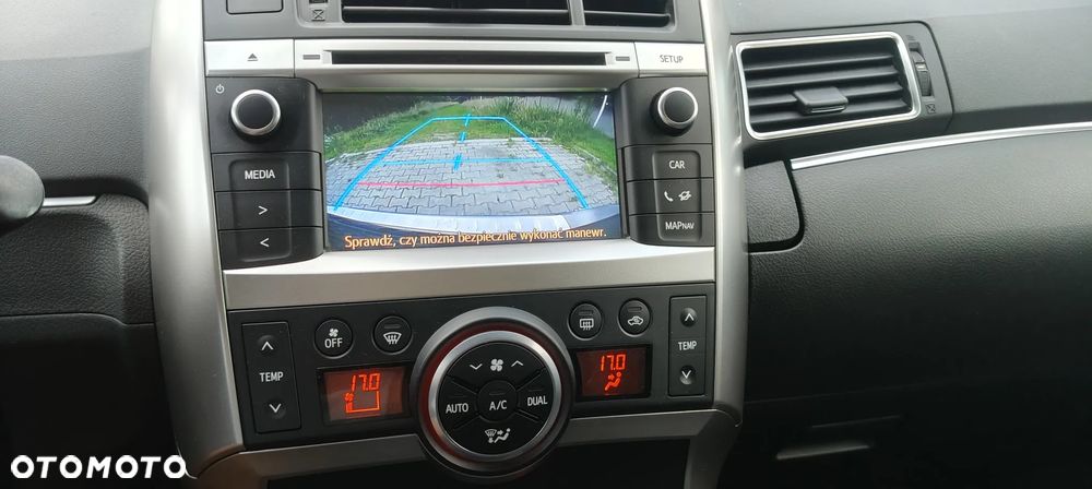 Toyota Corolla Verso - 7
