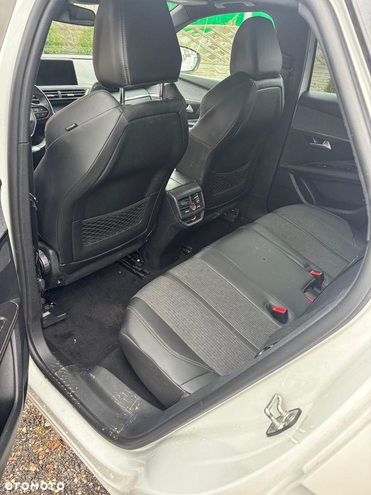 Peugeot 3008 PureTech 130 Stop & Start GPF Allure Pack - 14