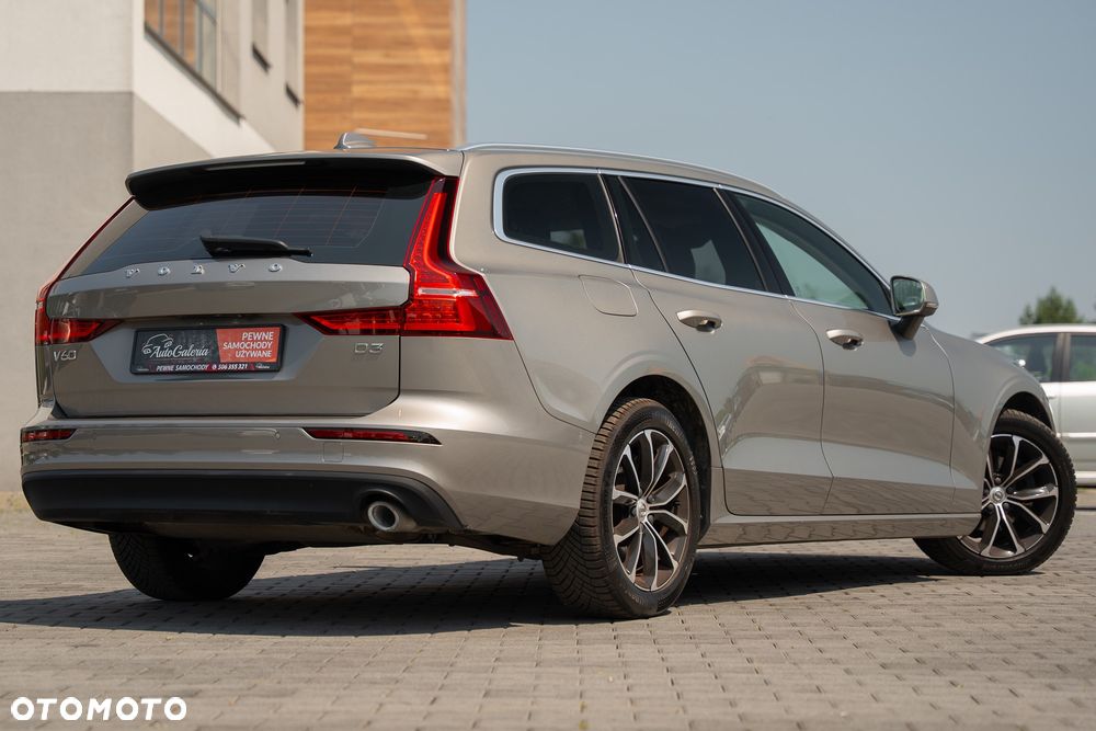 Volvo V60 D3 Momentum Core - 11