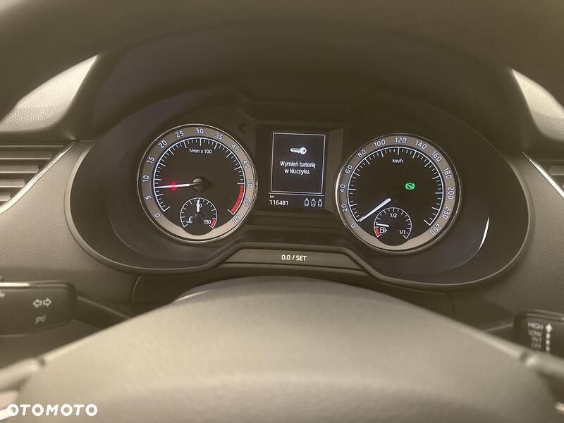 Skoda Octavia 2.0 TDI SCR Style DSG - 13