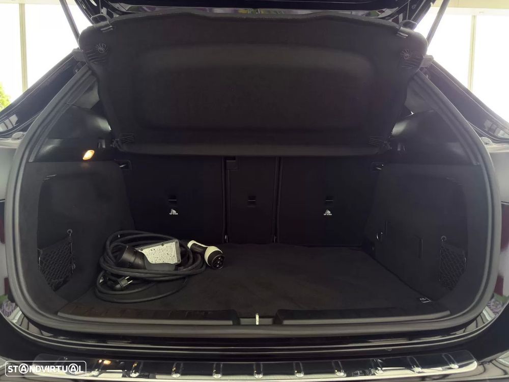 Mercedes-Benz GLA 250 e AMG Line - 11