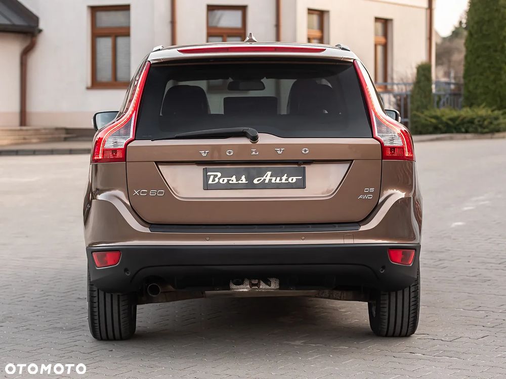Volvo XC 60 D5 AWD Summum - 11