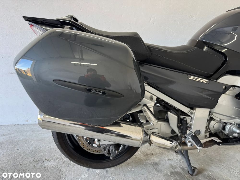Yamaha FJR - 19