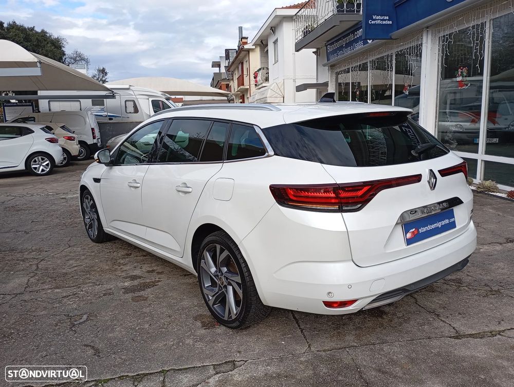 Renault Mégane Sport Tourer 1.6 E-Tech Plug-In Hybrid R.S. Line - 2