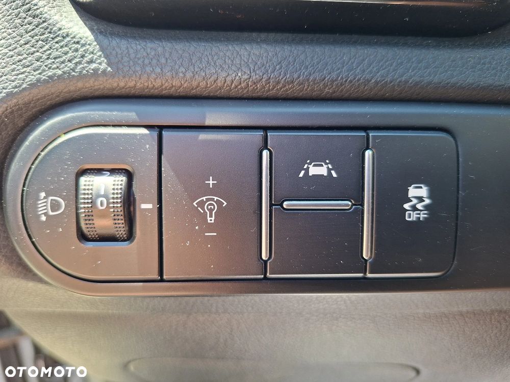 Kia Ceed - 16