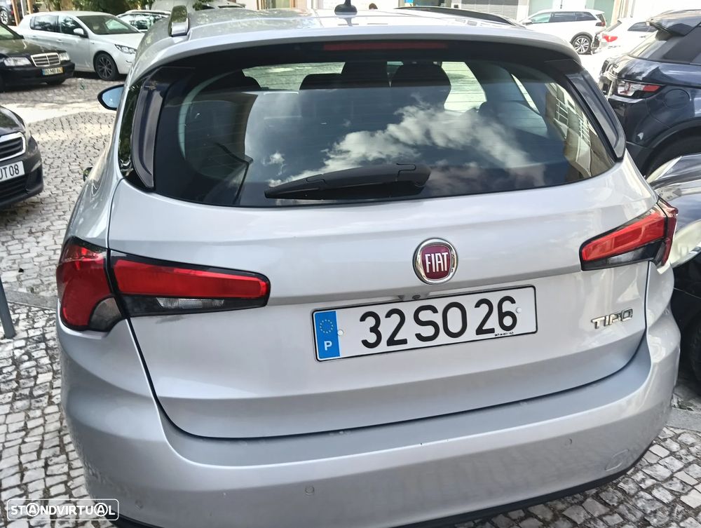 Fiat Tipo Station Wagon 1.3 M-Jet Lounge Tech J17 - 19