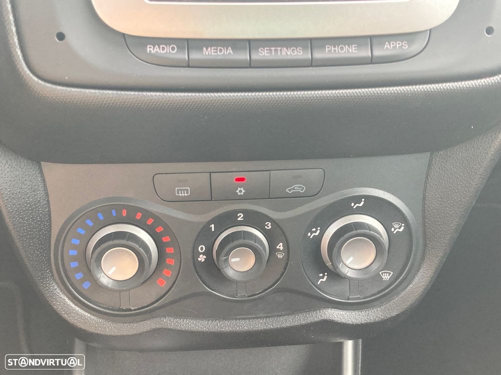 Alfa Romeo MiTo 1.3 JTDM Urban - 12
