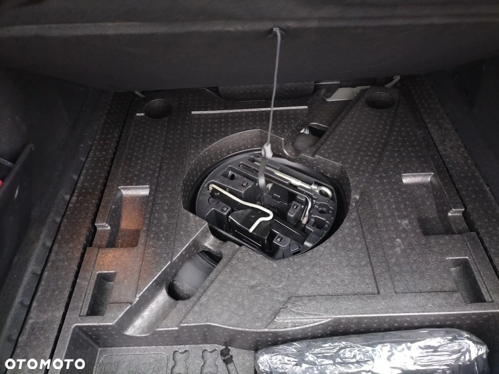 Peugeot 308 1.5 BlueHDi Active S&S EAT8 - 12