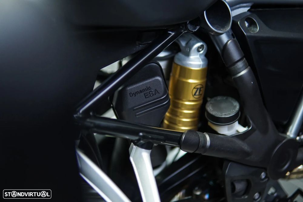 BMW R 1250 GS TRIPLE BLACK - 21