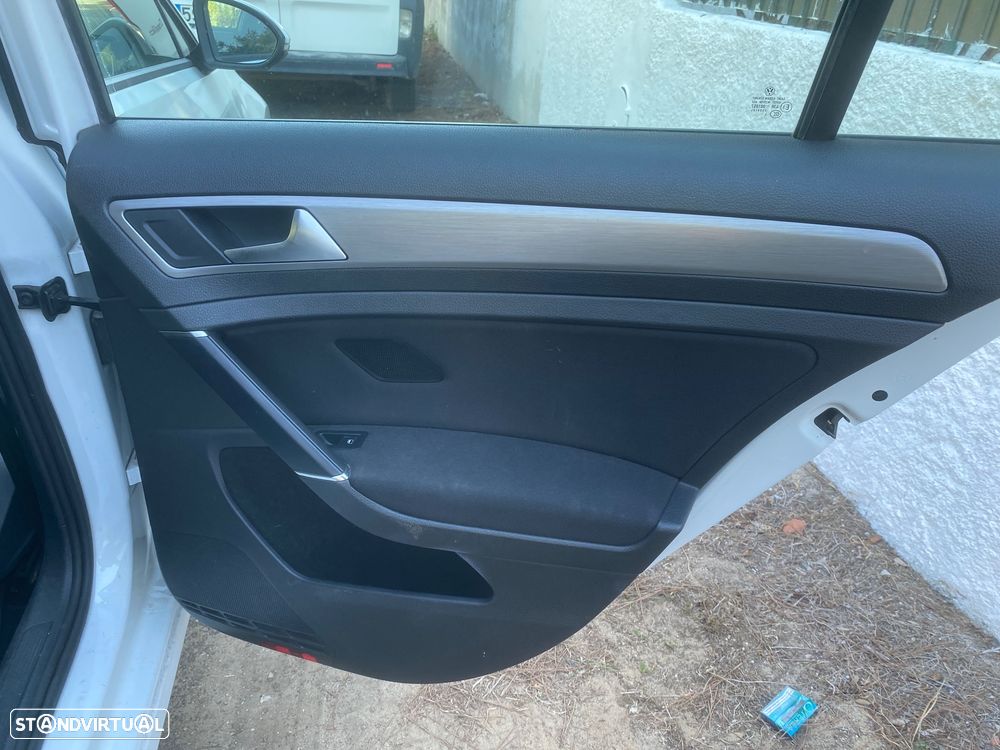 VW Golf 1.6 TDi BlueMotion DSG Comfortline - 17