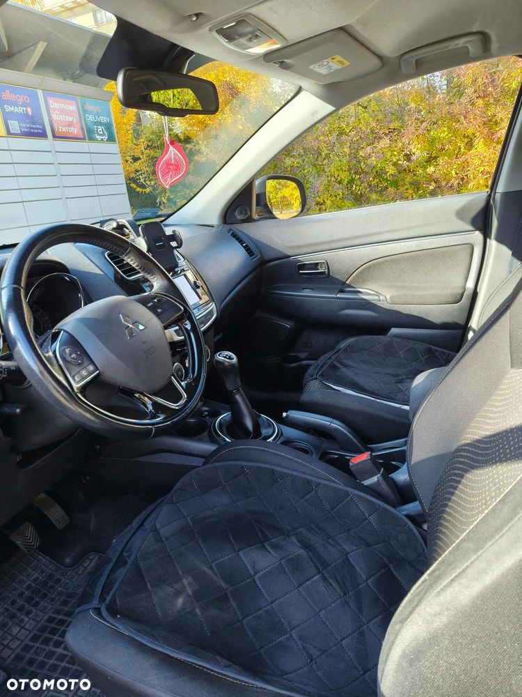 Mitsubishi ASX - 14