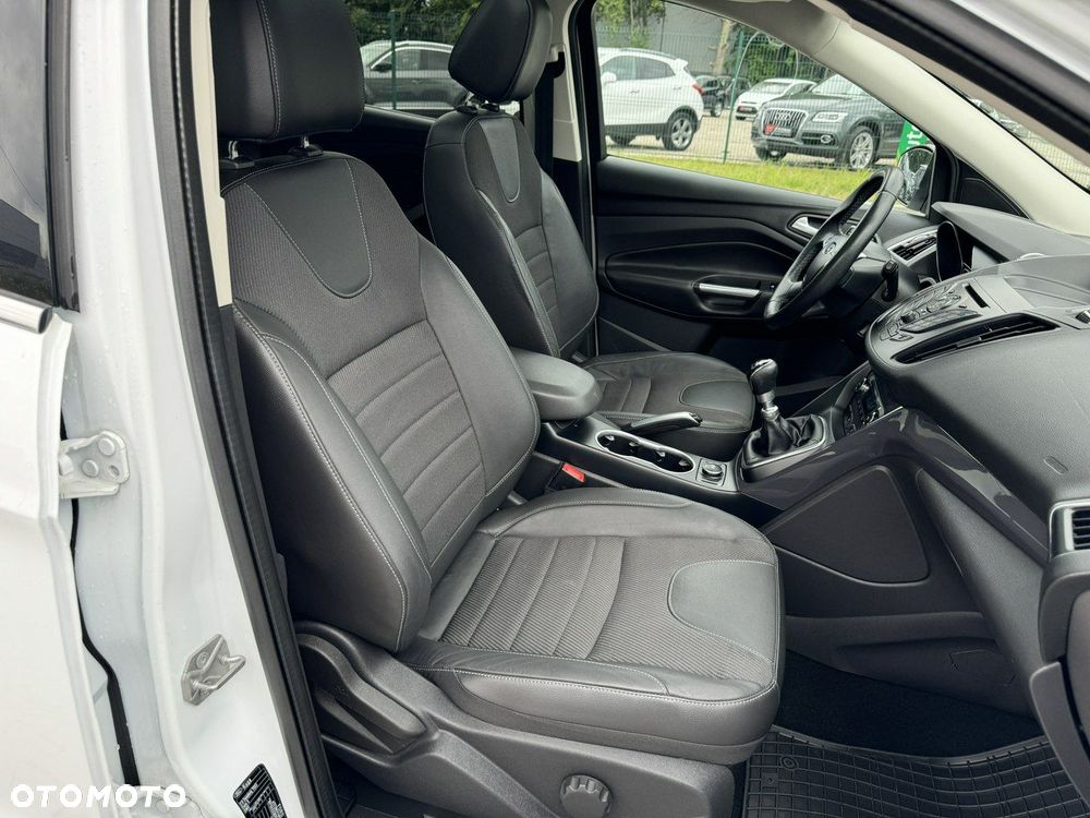 Ford Kuga 2.0 TDCi Titanium - 33