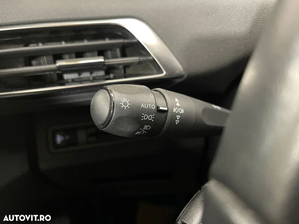 Peugeot 3008 PureTech 130 Stop & Start Active - 26