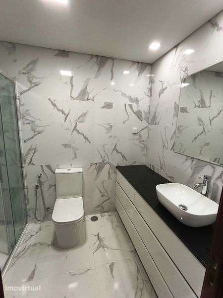 Apartamento T2 remodelado com 1 lugar de parqueamento - Grande imagem: 5/11