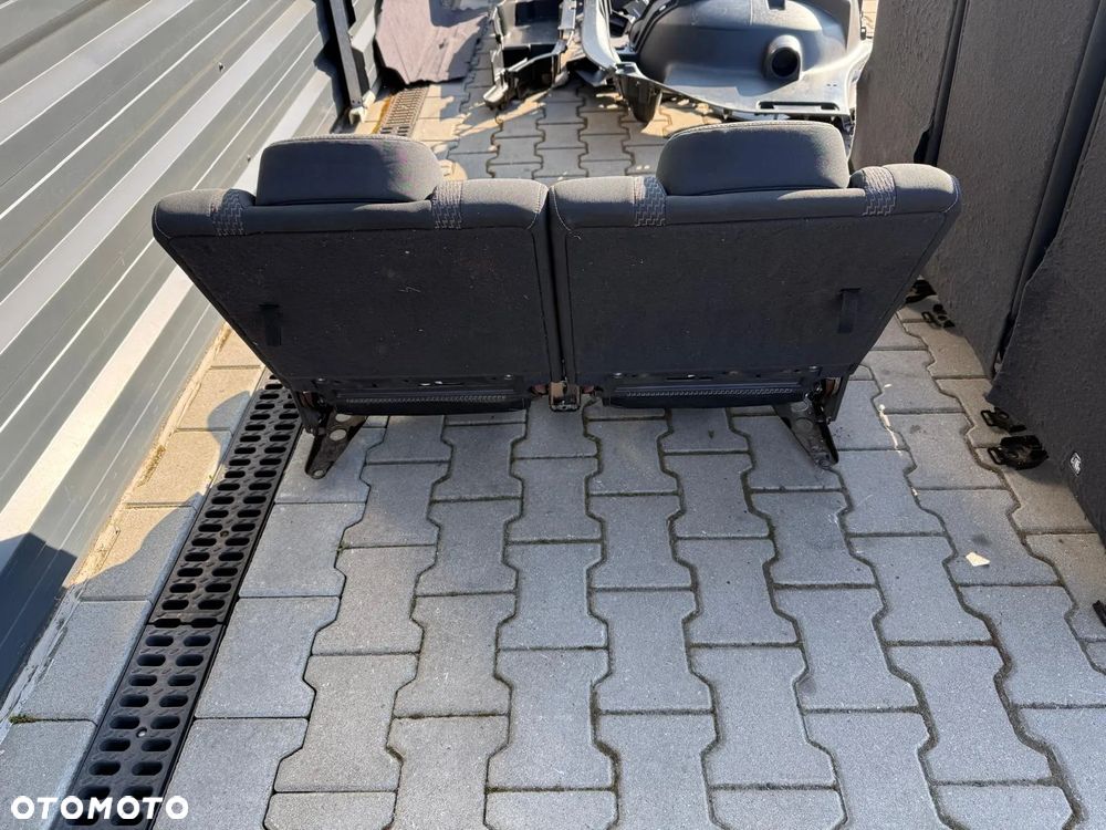 TOYOTA VERSO LIFT 13-18 FOTELE 2 3 RZĄD PASY PLASTIKI PRZEKŁADKA VANA - 7