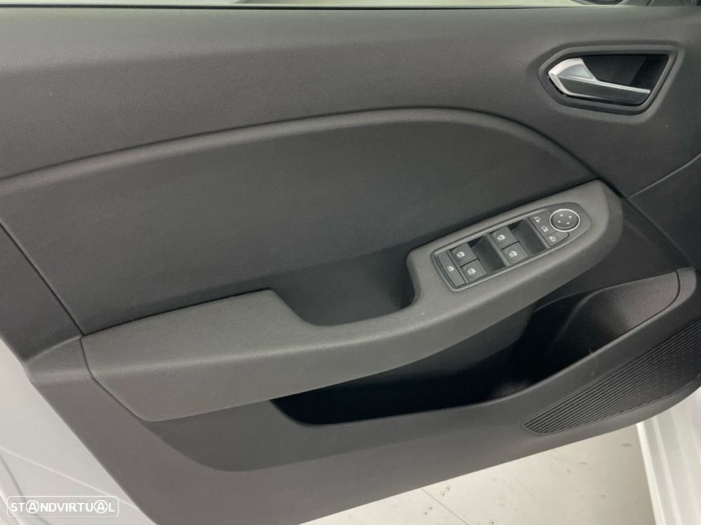Renault Clio 1.0 TCe Evolution Bi-Fuel — fotografia 17